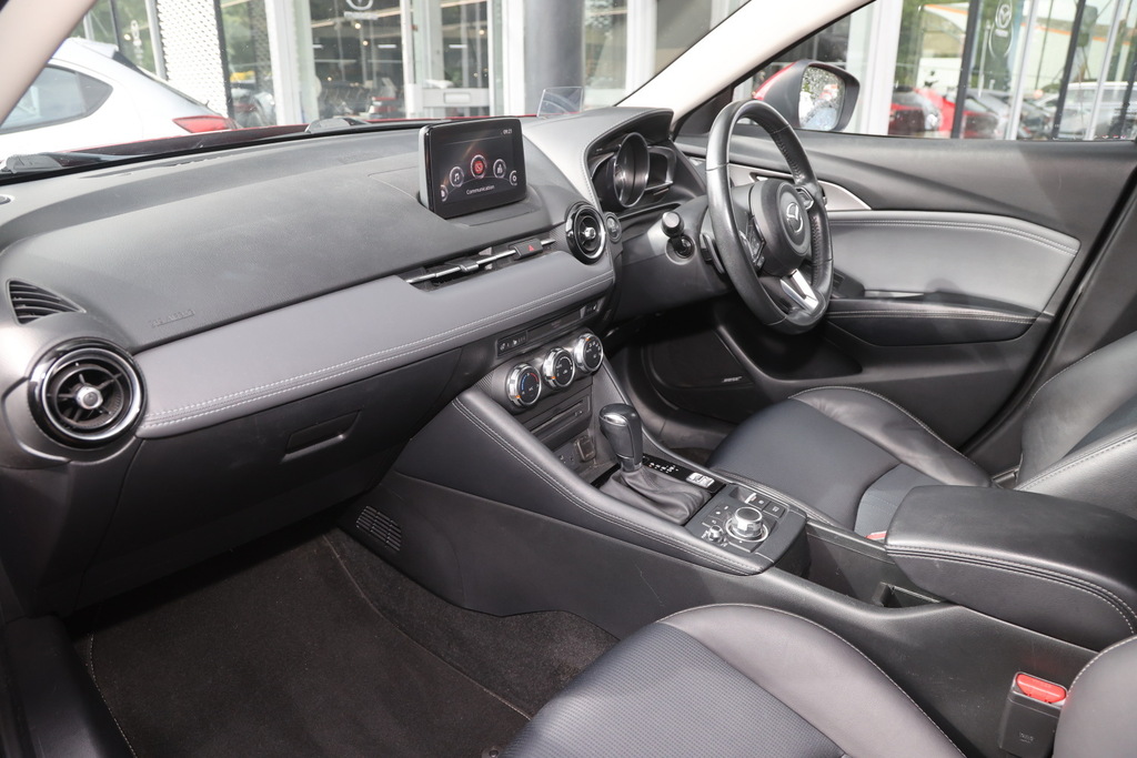 Mazda CX-3 2.0 Sport Nav Red #2