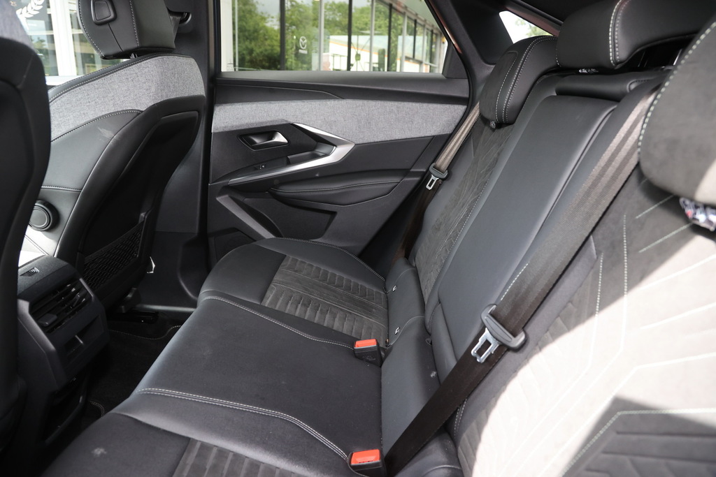Peugeot 3008 1.2 Hybrid 136 Gt E-dsc6 WV74LLN Blue #6