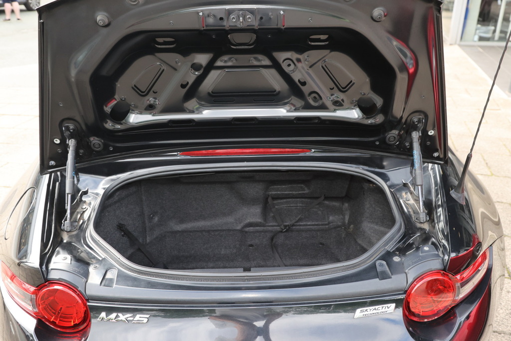 Mazda MX-5 1.5 Sport Nav MM65KND Black #4