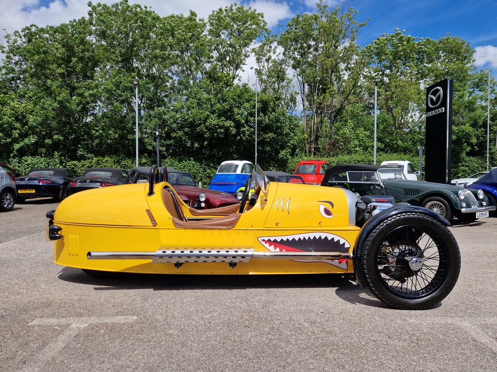 Morgan 3 Wheeler 2.0 V-twin Sport Yellow #3
