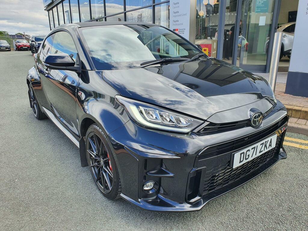 Toyota Yaris 1.6 Awd Circuit Pack Black