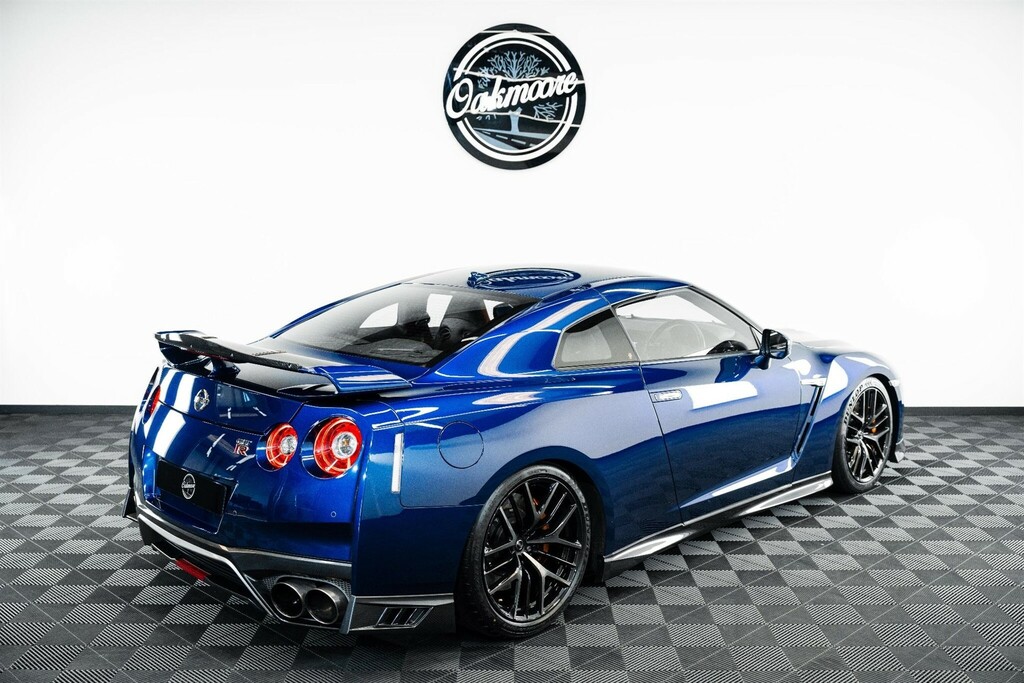 Nissan GT-R Coupe Blue #4