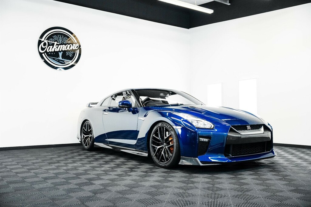 Nissan GT-R Coupe Blue #5