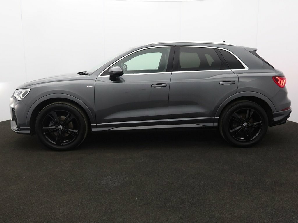 Audi Q3 1.5L S Line Grey #4