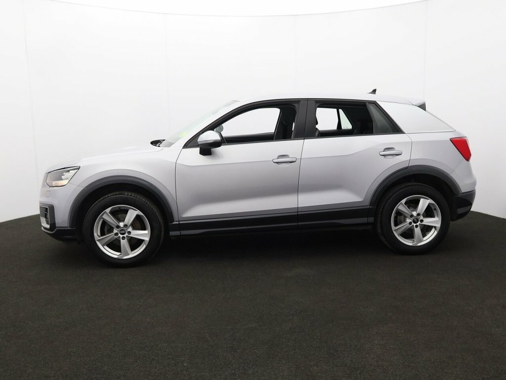 Audi Q2 1L Sport Silver #4