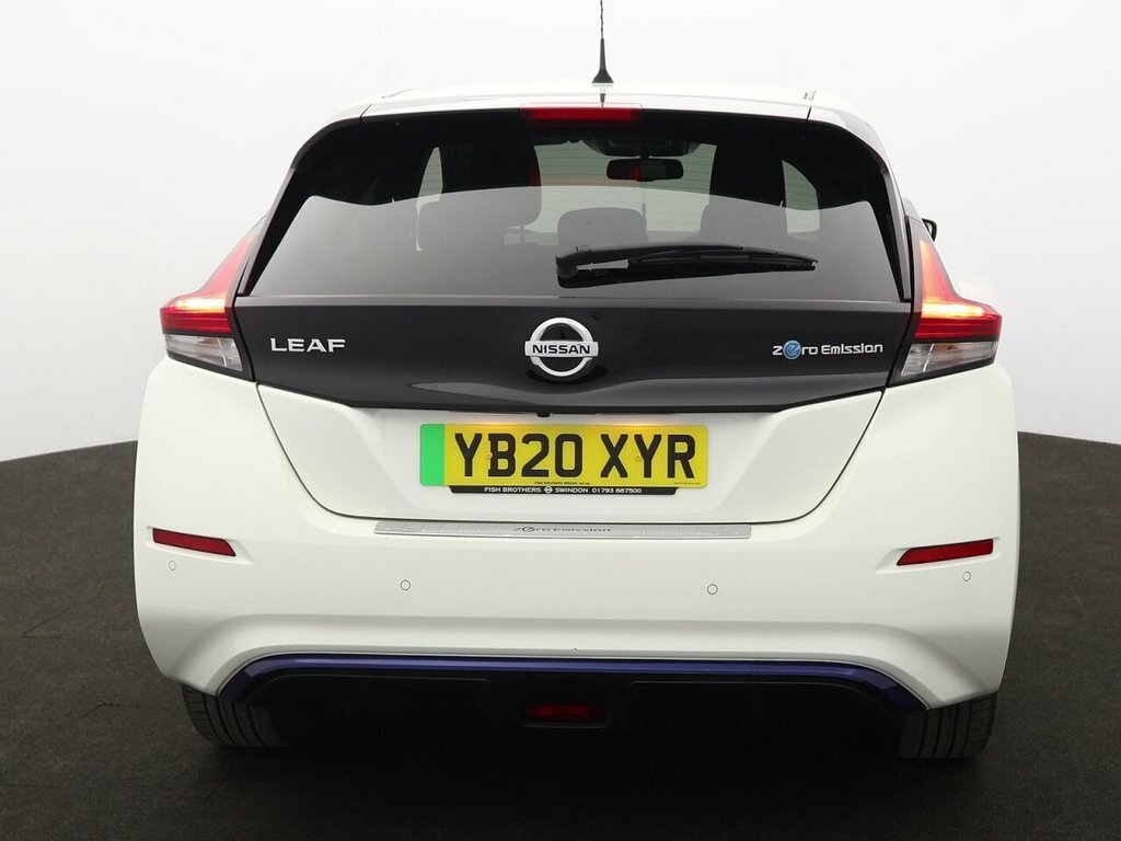 Nissan Leaf Hatchback YB20XYR White #6