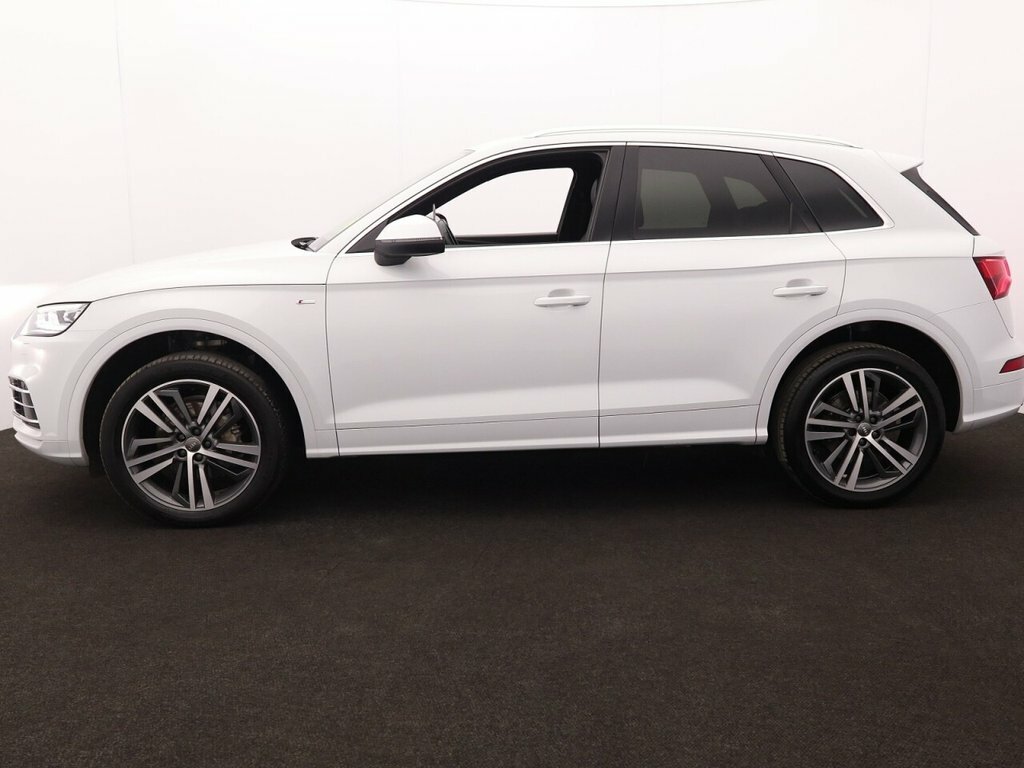 Audi Q5 2L S Line YX69XPO White #4