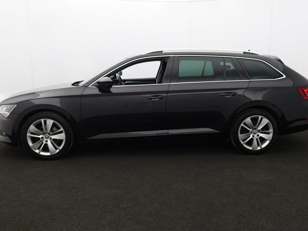 Skoda Superb 2L Se L Executive MJ19VHT Black #4