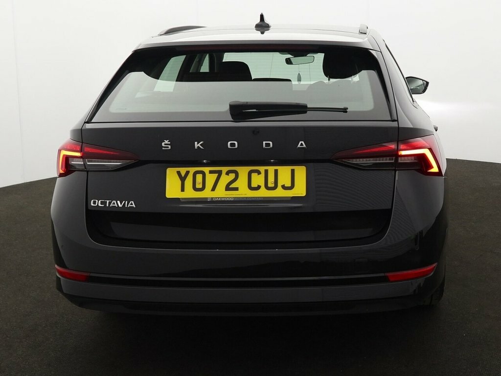 Skoda Octavia 2L Se YO72CUJ Black #6