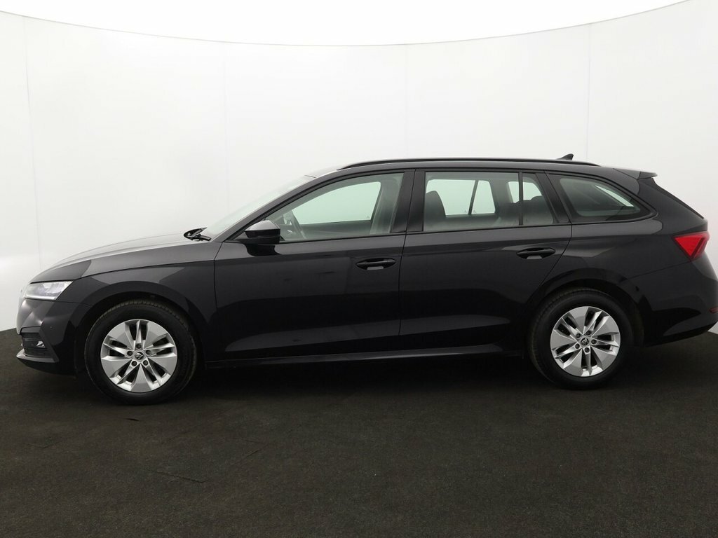 Skoda Octavia 2L Se YO72CUJ Black #4