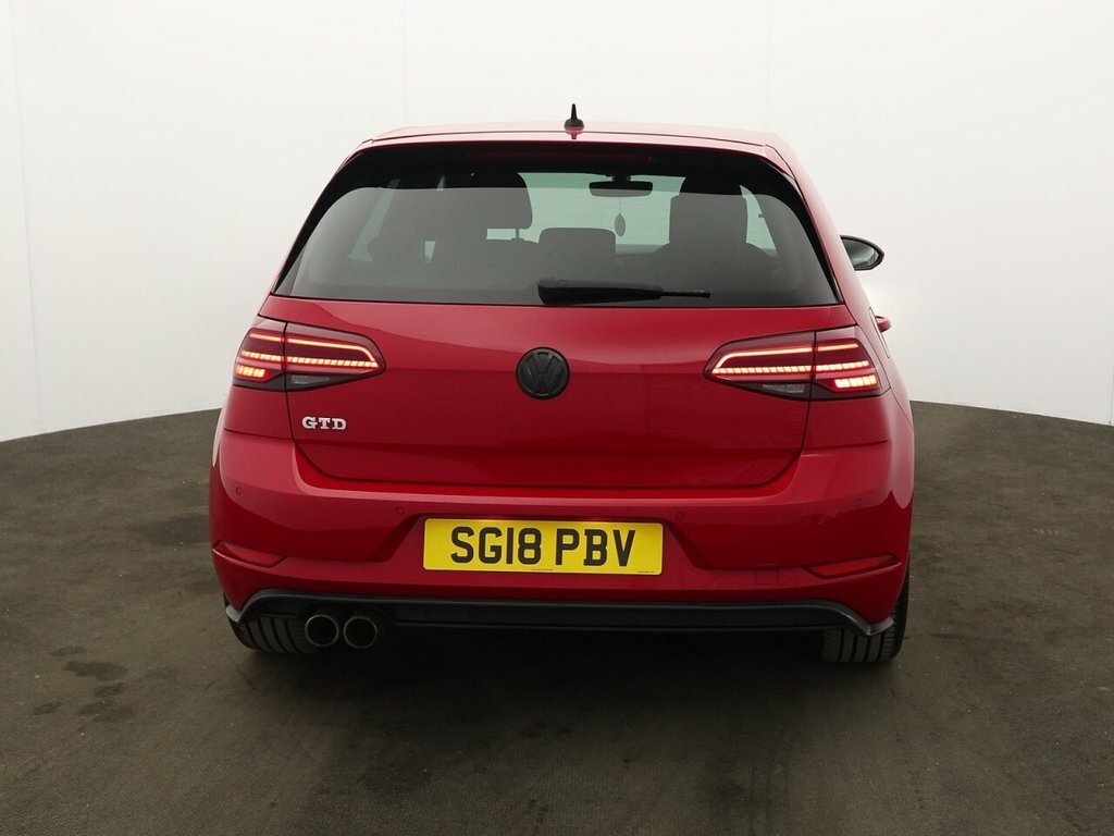 Volkswagen Golf 2L Gtd SG18PBV Red #6