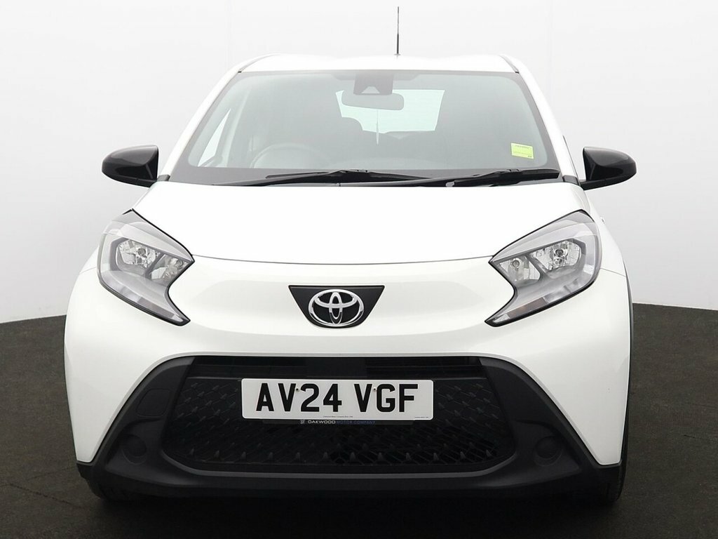 Toyota Aygo X 1L Pure AV24VGF White #2