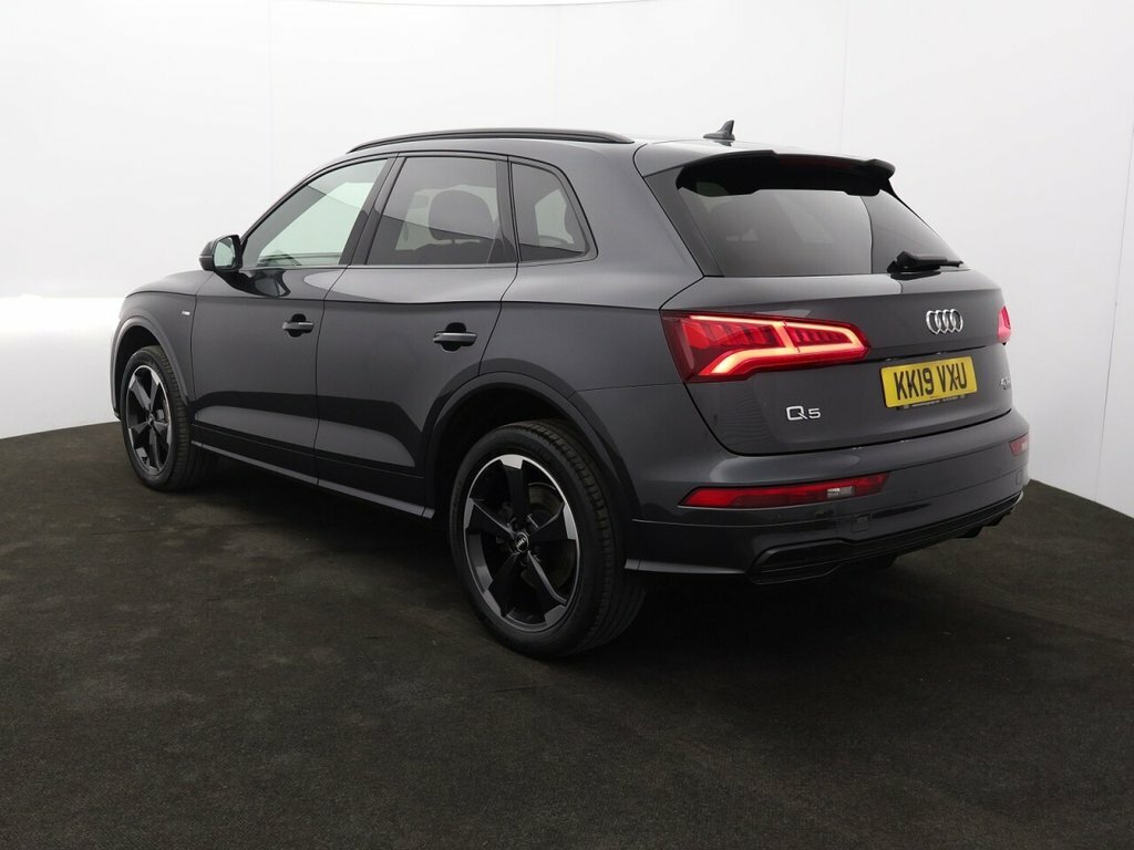 Audi Q5 2L Black Edition KK19VXU Grey #5