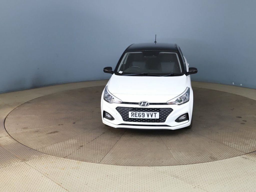 Hyundai I20 1L Play RE69VVT White #2