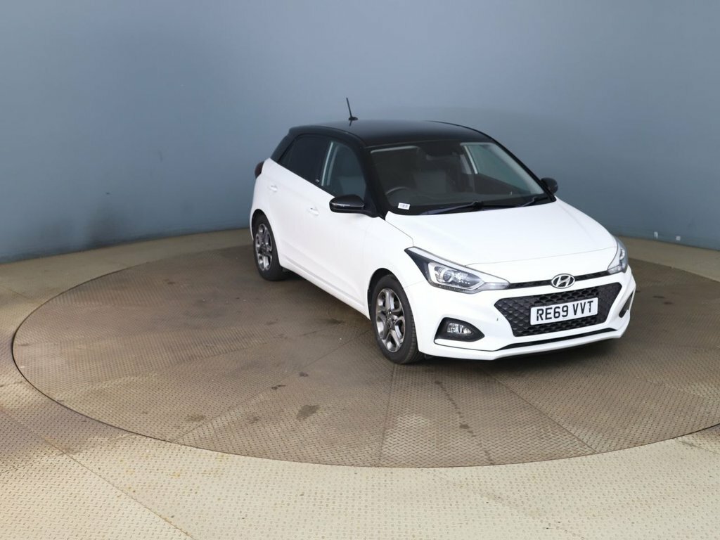 Hyundai I20 1L Play RE69VVT White #3