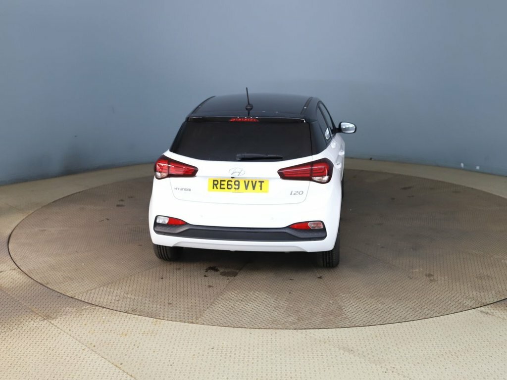 Hyundai I20 1L Play RE69VVT White #6