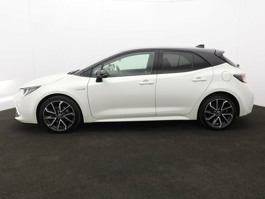 Toyota Corolla 2L Excel FE69MXA White #4
