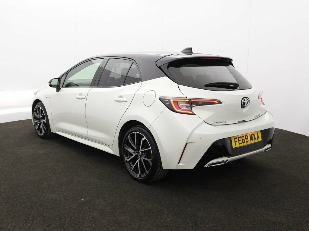 Toyota Corolla 2L Excel FE69MXA White #5