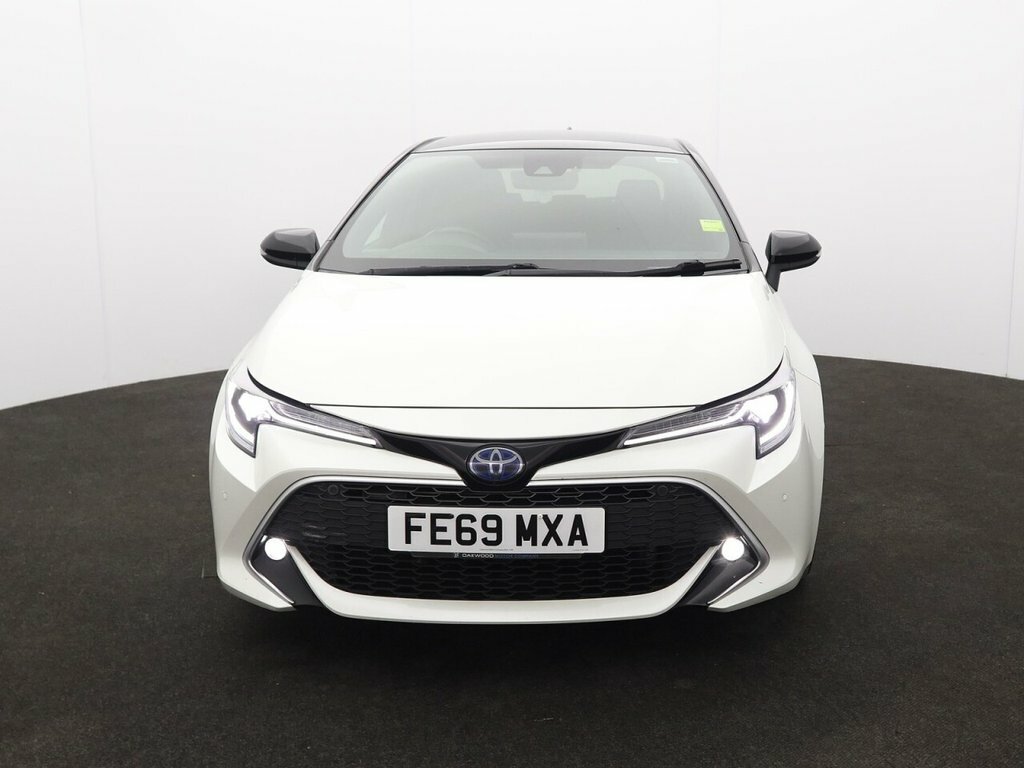 Toyota Corolla 2L Excel FE69MXA White #2