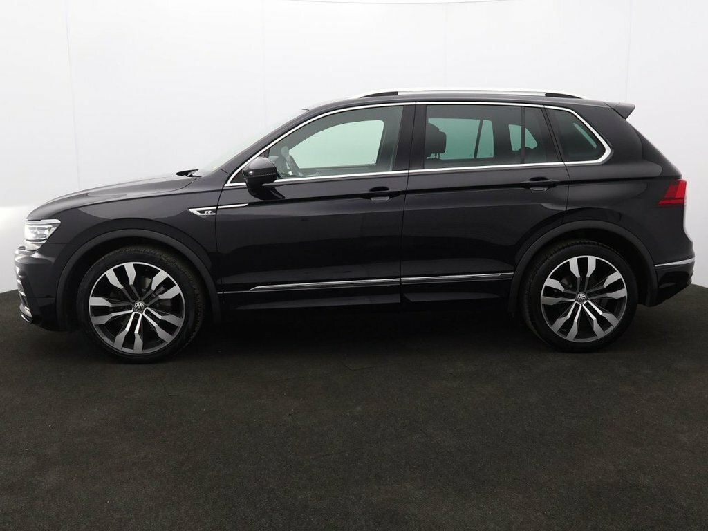 Volkswagen Tiguan 2L R-line VO68WKA Black #4