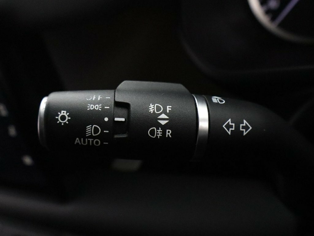 Land Rover Defender 130 3.0 D300 X-dynamic Hse 130 8 Seat Estat Black #35
