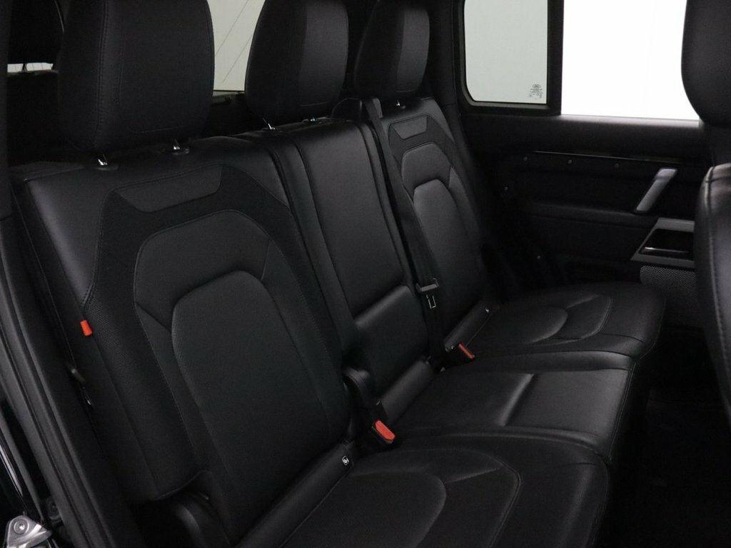 Land Rover Defender 130 3.0 D300 X-dynamic Hse 130 8 Seat Estat Black #44