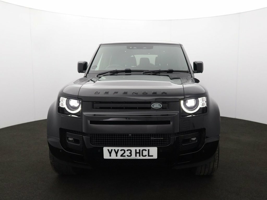 Land Rover Defender 130 3L X-dynamic Hse Black #2