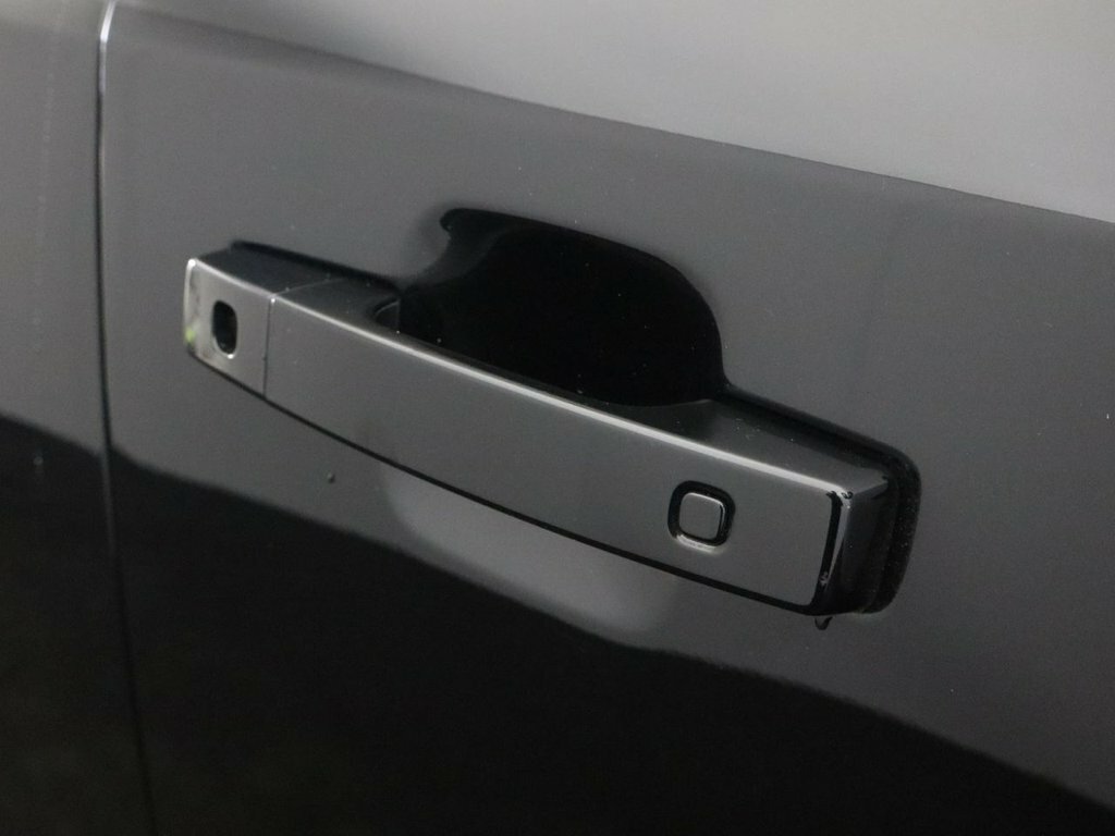 Land Rover Defender 130 3.0 D300 X-dynamic Hse 130 8 Seat Estat Black #65