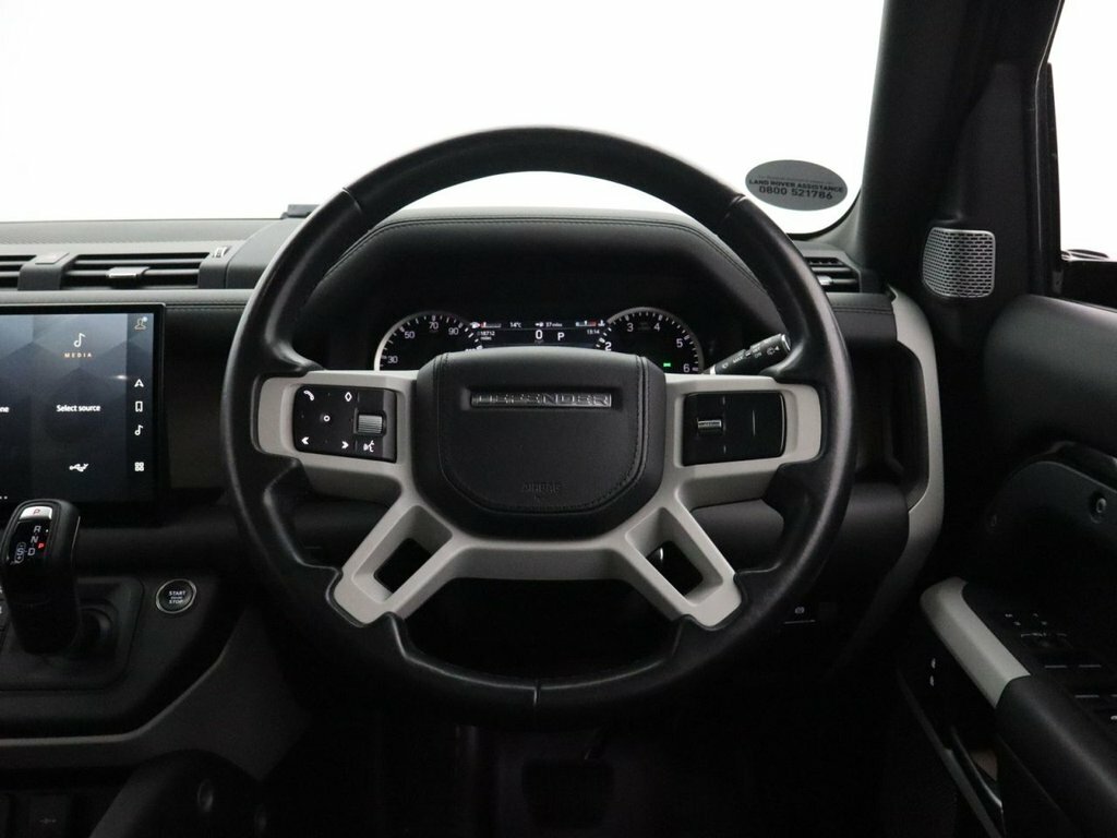 Land Rover Defender 130 3.0 D300 X-dynamic Hse 130 8 Seat Estat Black #13
