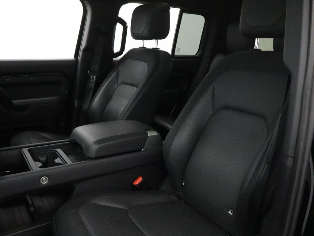 Land Rover Defender 130 3.0 D300 X-dynamic Hse 130 8 Seat Estat Black #43