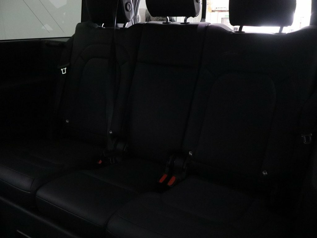 Land Rover Defender 130 3.0 D300 X-dynamic Hse 130 8 Seat Estat Black #48