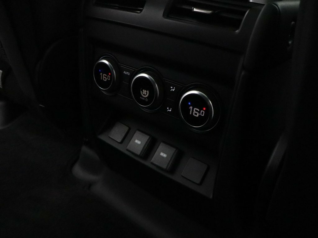 Land Rover Defender 130 3.0 D300 X-dynamic Hse 130 8 Seat Estat Black #47