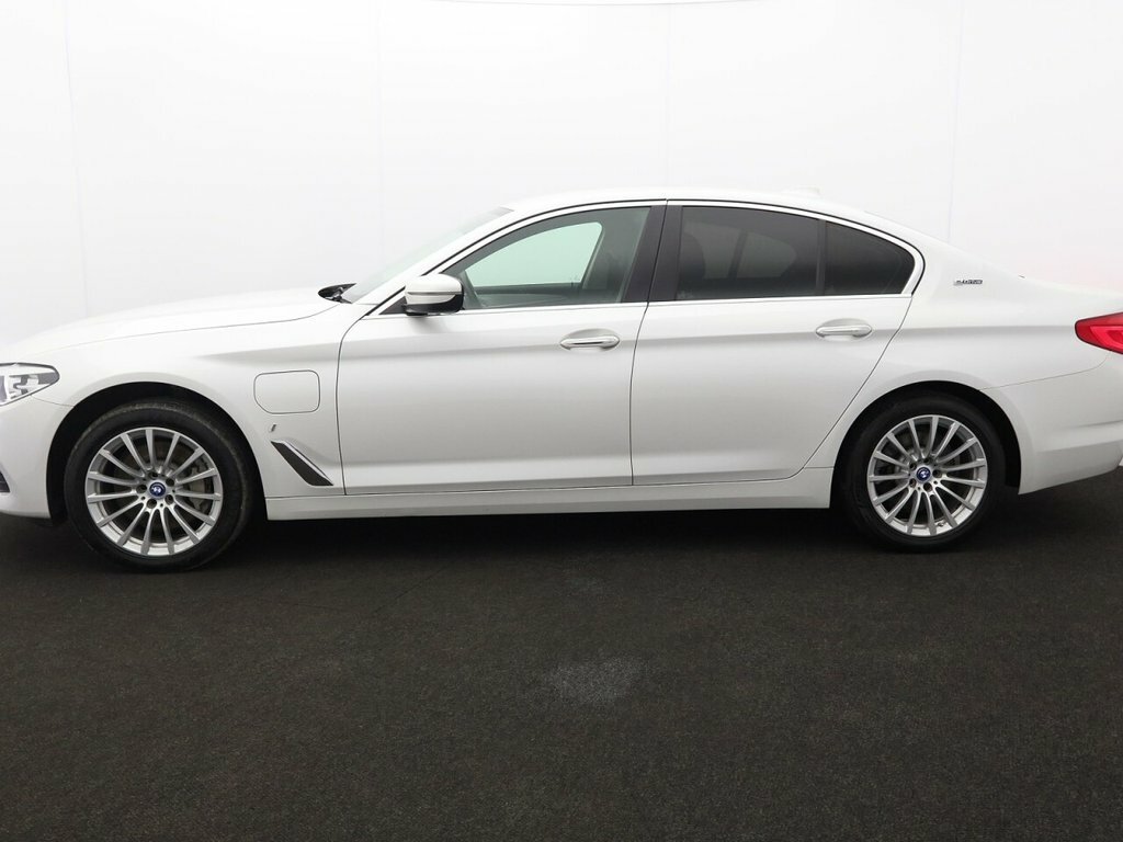 BMW 5 Series 2L Se FP67LVS White #4