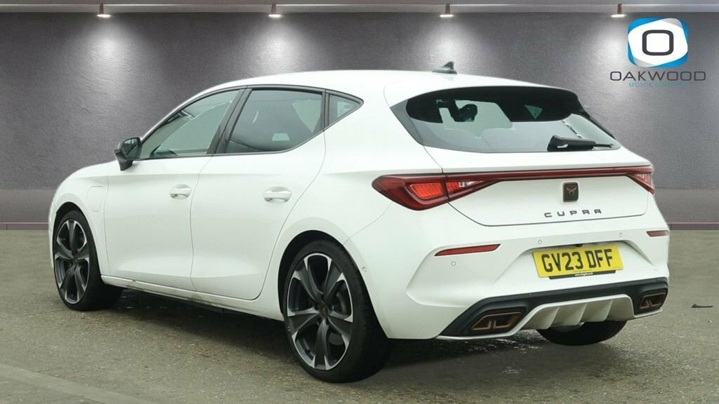 Cupra Leon 1.5 Etsi V1 Dsg Black #3