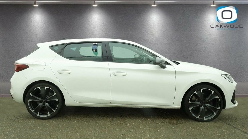 Cupra Leon 1.5 Etsi V1 Dsg Black #5