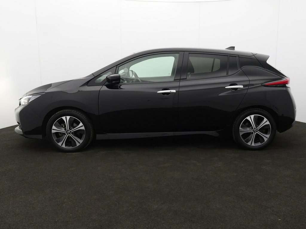 Nissan Leaf Hatchback SO70BYP Black #4