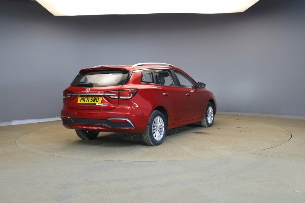 MG 1100 Estate Red #4