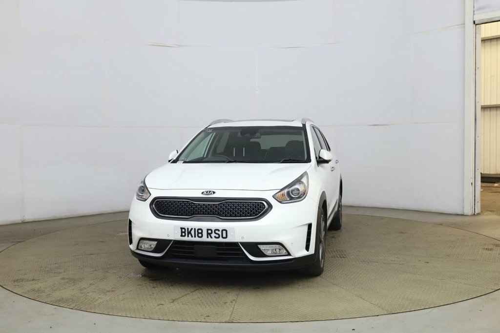 Kia Niro 1L First Edition White #2