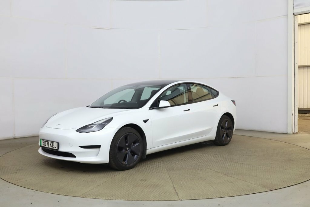 Tesla Model 3 Saloon White #3