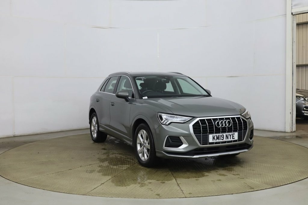 Audi Q3 2L Sport Grey