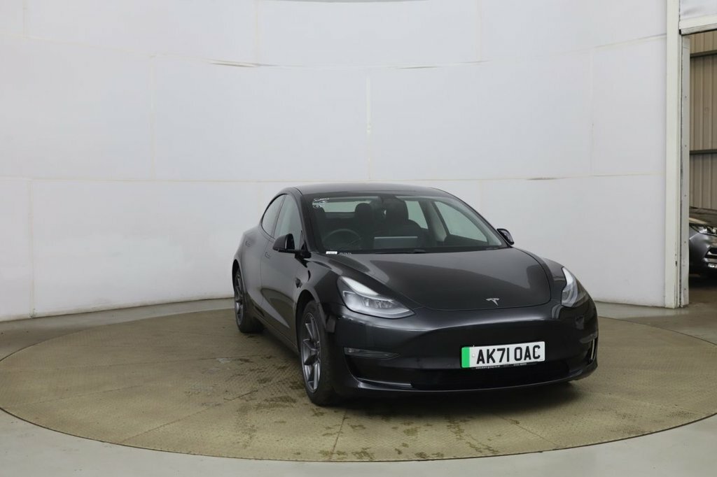 Tesla Model 3 Saloon Black