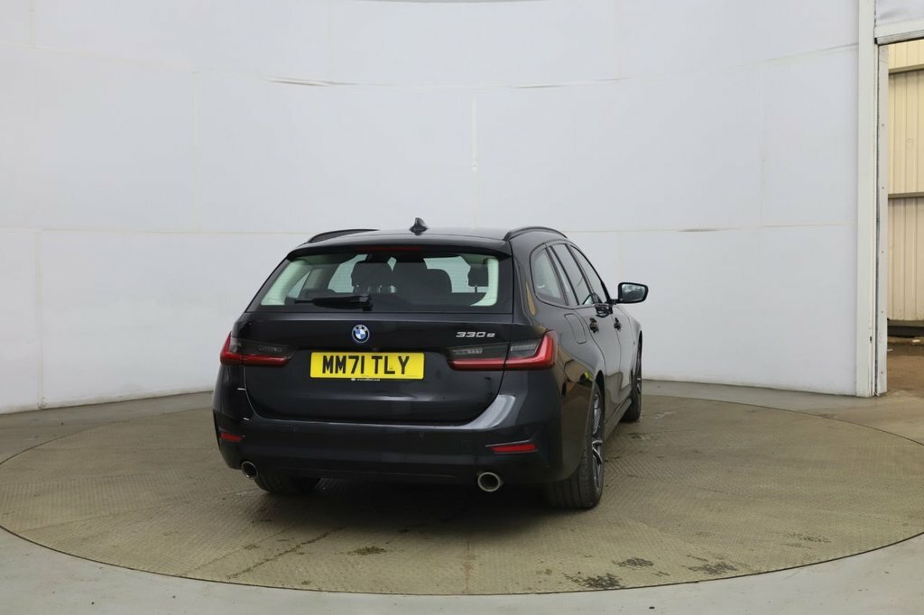 BMW 3 Series 2L Sport Pro MM71TLY Black #4