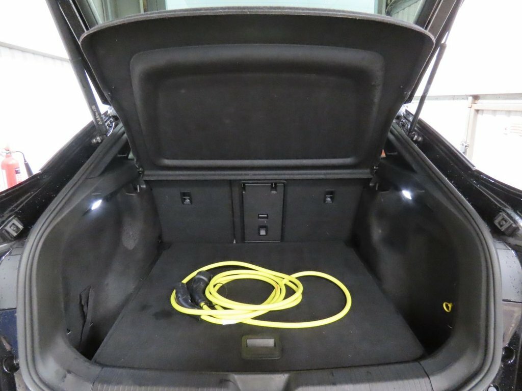 Volkswagen ID.5 Id5 Tech Pro Performance Red #12