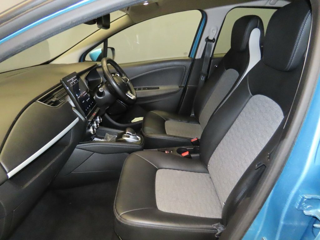 Renault Zoe I Iconic 108 Bhp White #9