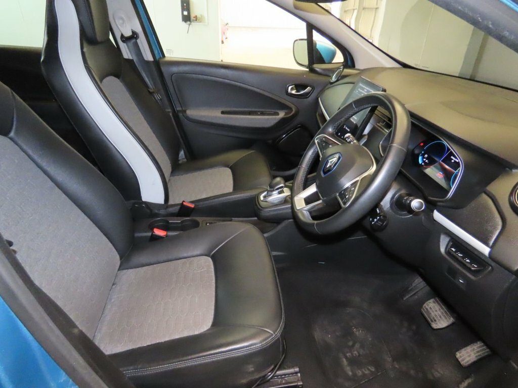 Renault Zoe I Iconic 108 Bhp White #7