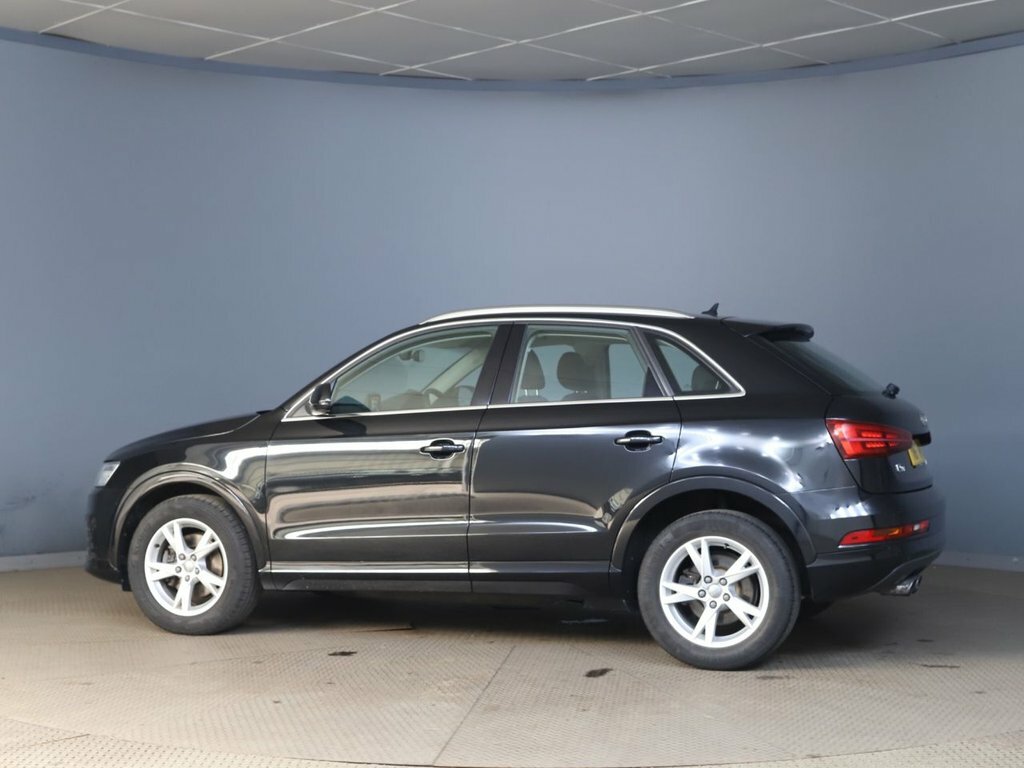 Audi Q3 1.4L Sport Black #5