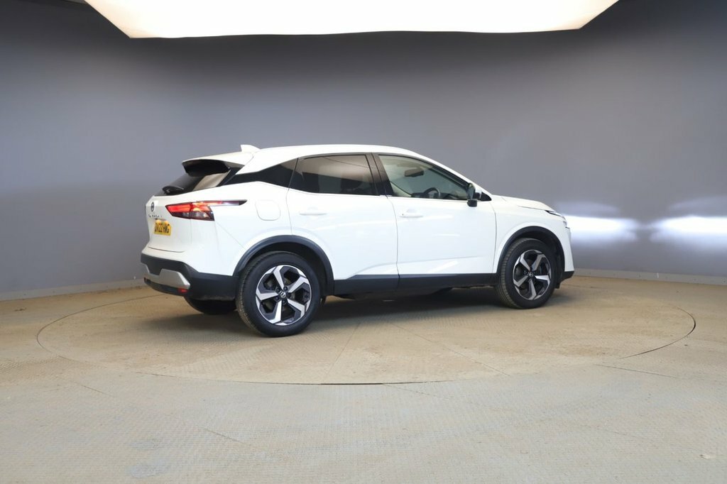Nissan Qashqai 1.3L N-connecta White #5