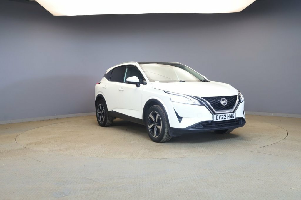 Nissan Qashqai 1.3L N-connecta White