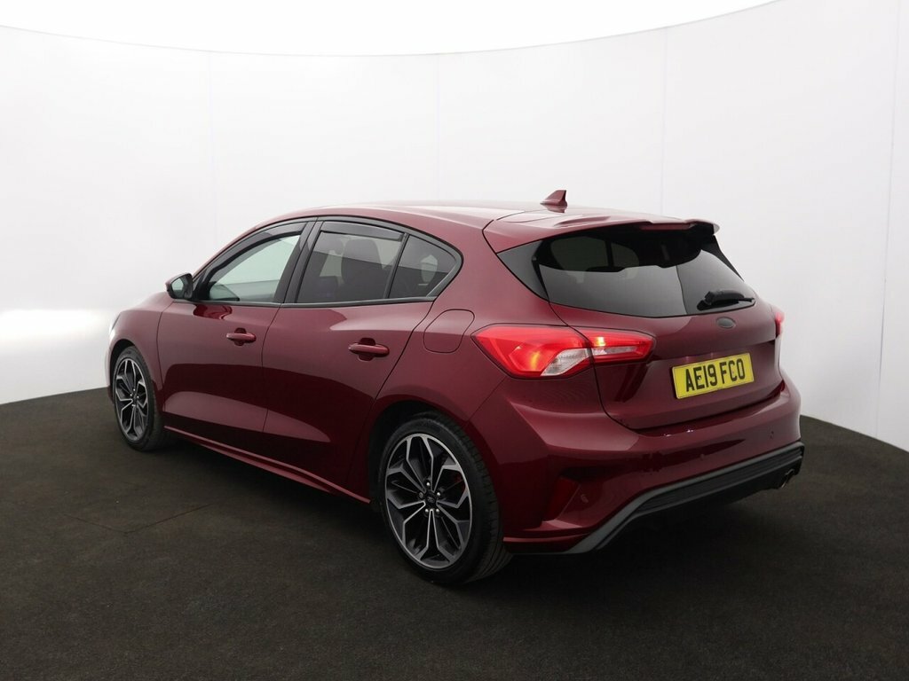 Ford Focus 1L St-line X AE19FCO Red #5