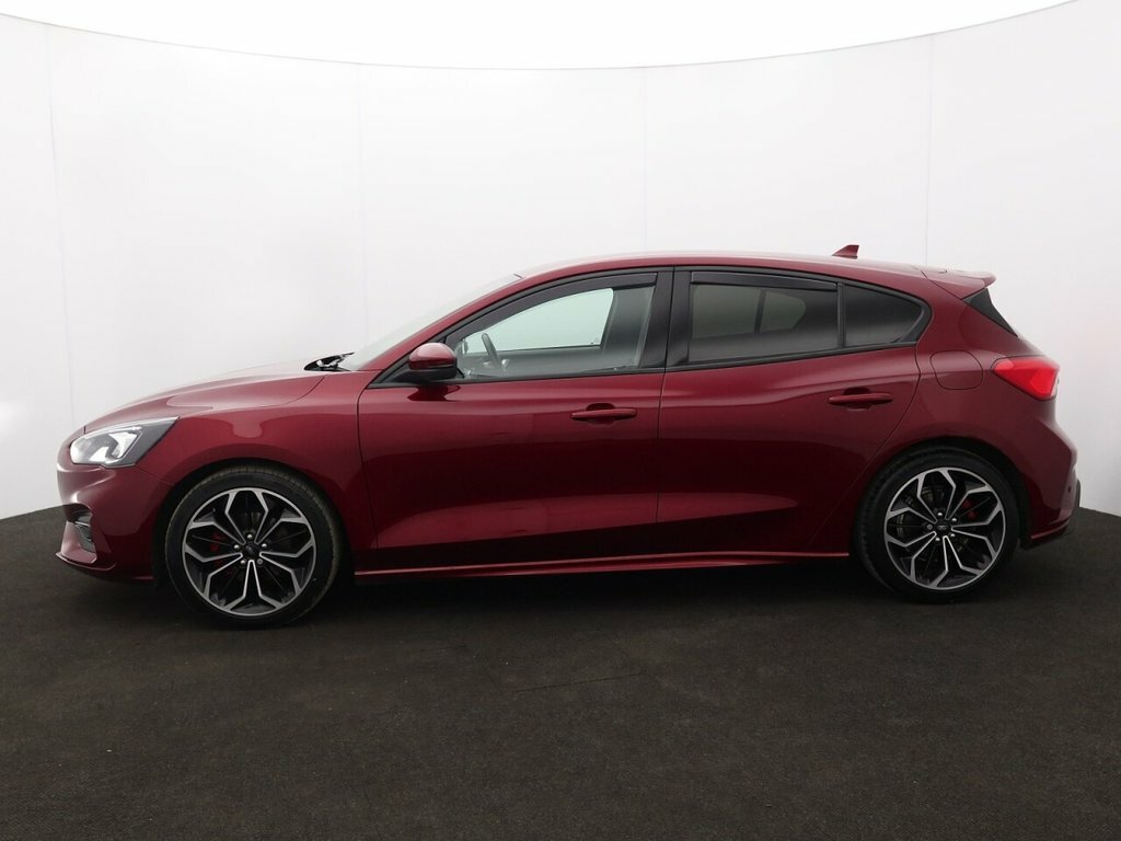 Ford Focus 1L St-line X AE19FCO Red #4